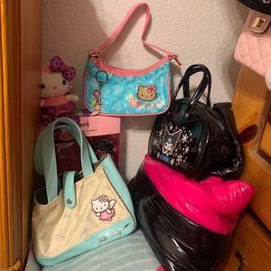 Sanrio bags for trade 🫶🏻